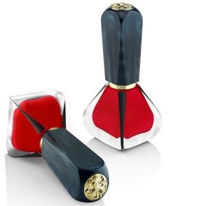 Oribe high shine The Red